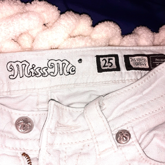 Jeans - Picture 6 of 6